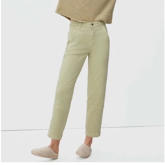 Everlane Women's Cropped Barrel Pants in Soft Green - Picture 2 of 6